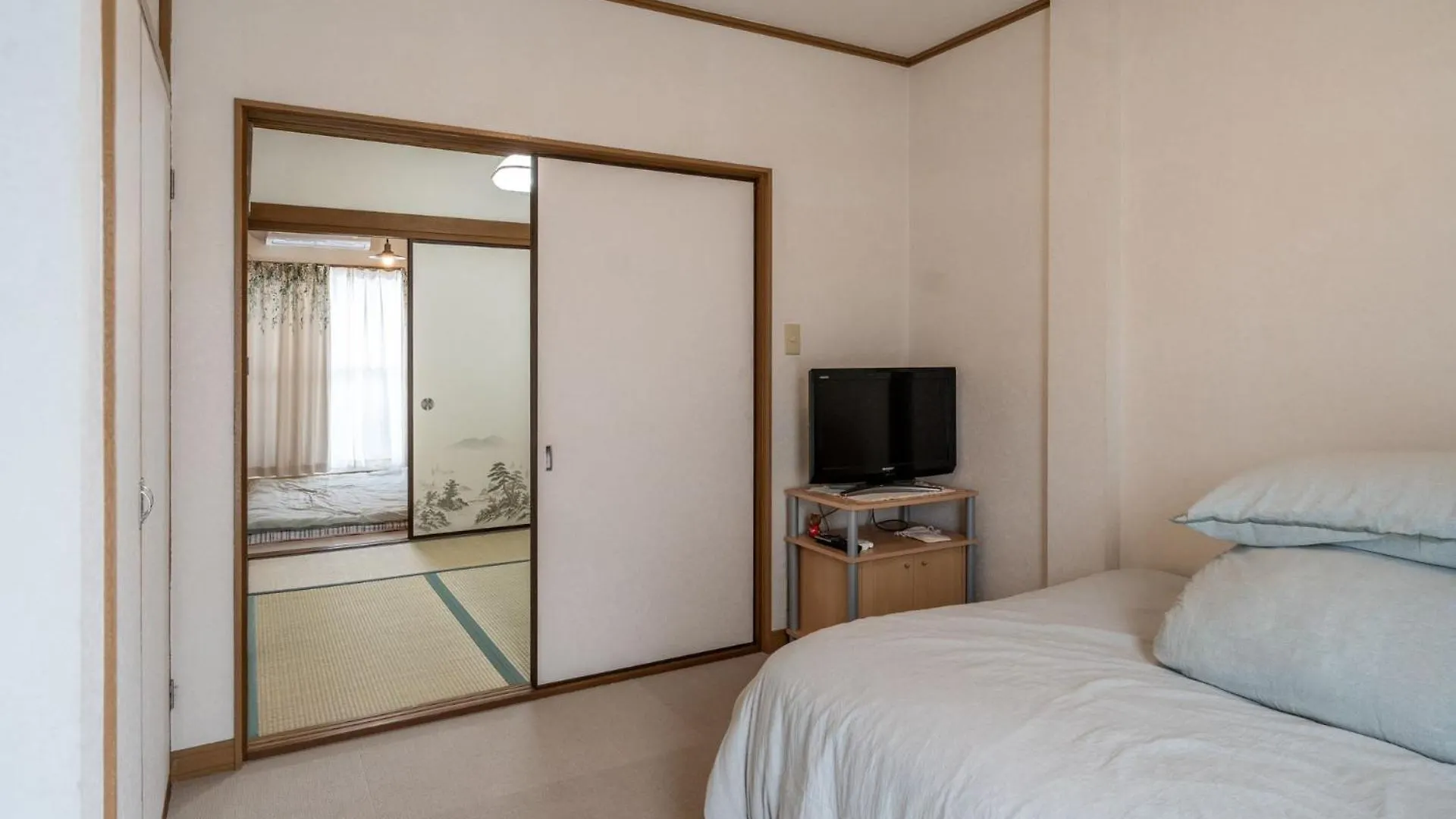易居の宿 Osaka Villa